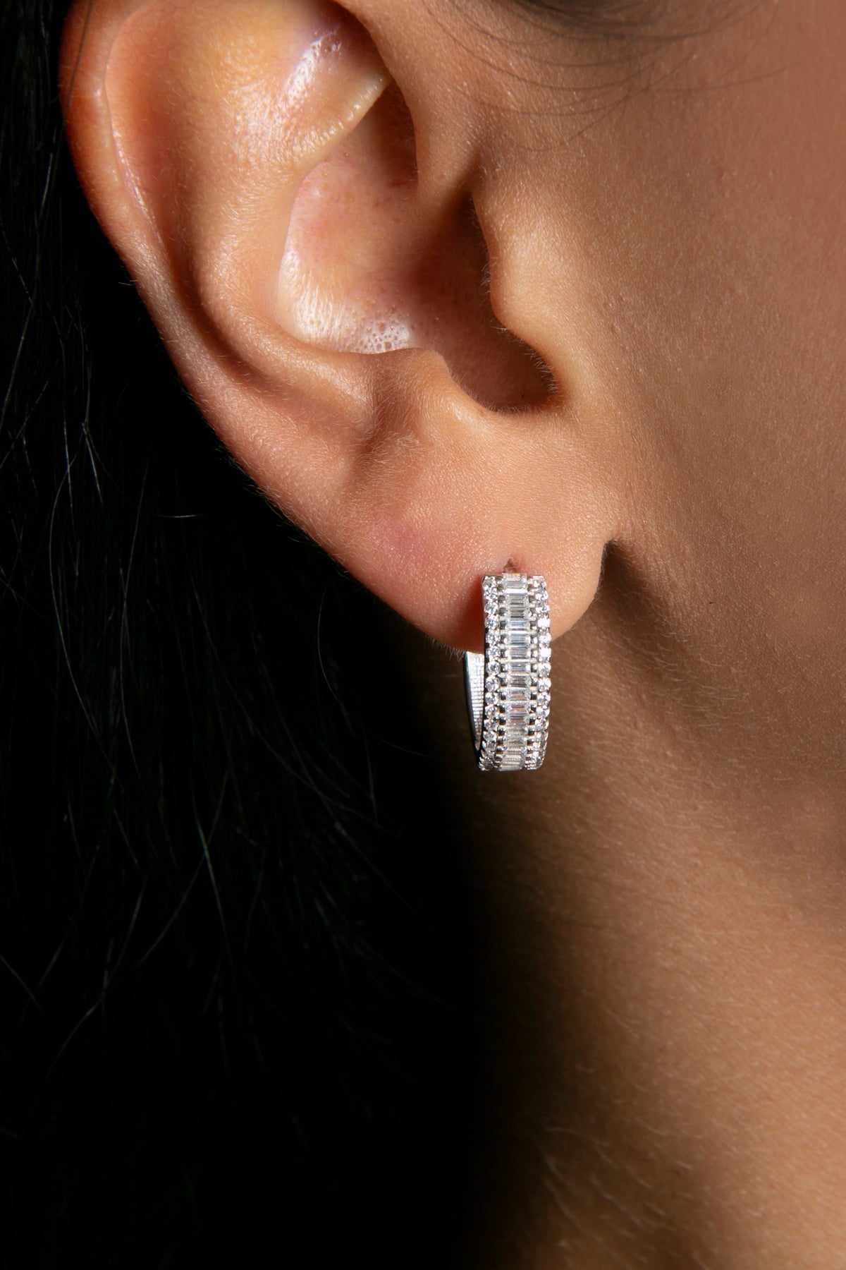 Wholesale Women's Baguette Stone Hoop Model 925 Sterling Silver Earrings