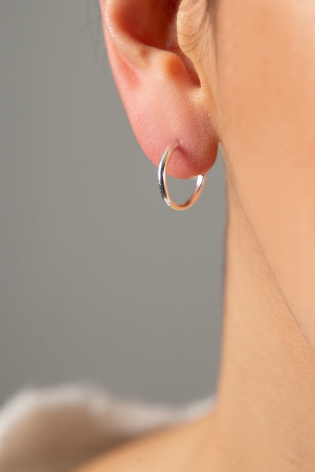 Wholesale Women's Minimal 925 Sterling Silver Earrings