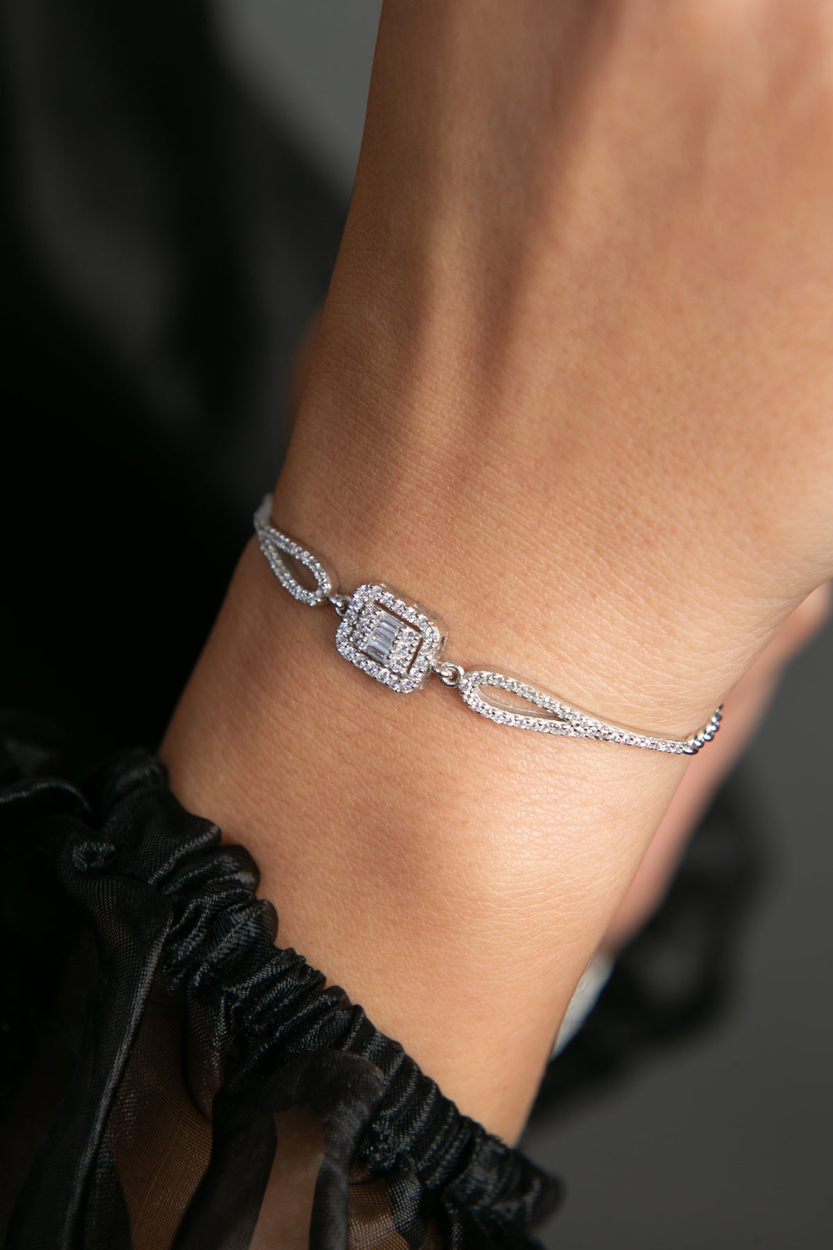 Bracelet baguette en argent sterling 925 plaqué rhodium et zircon pour femme, vente en gros 