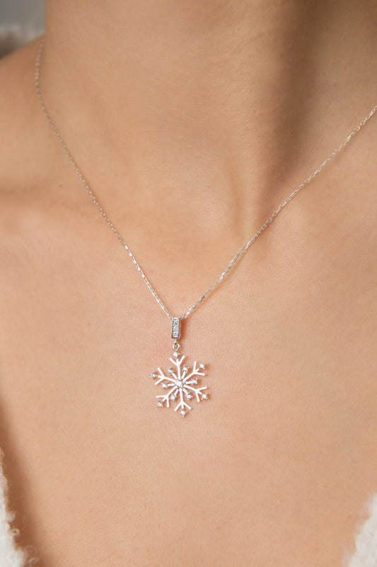 Wolesale Women's Snowflake Design 925 Sterling Silver Necklace