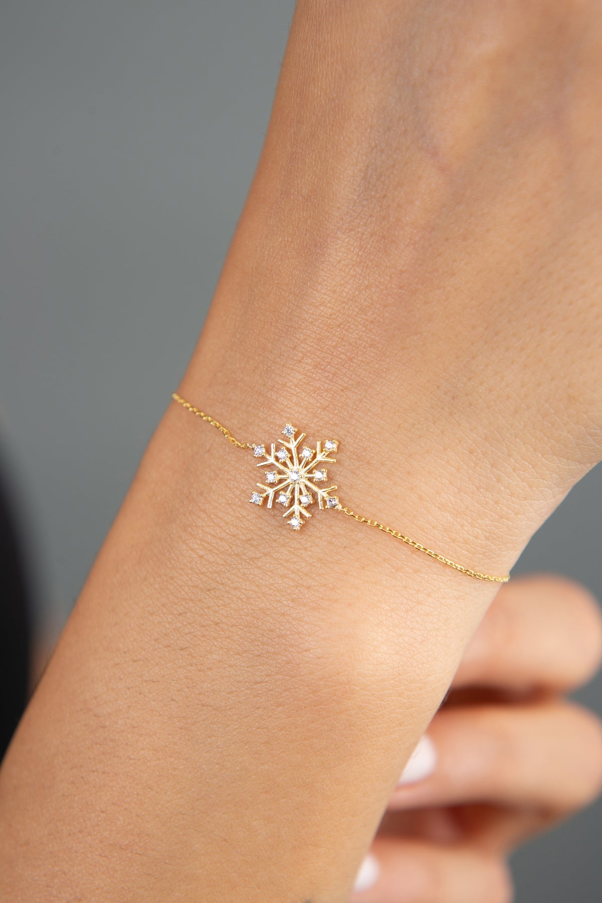 Wholesale Women's Snowflake Model 925 Sterling Silver Bracelet