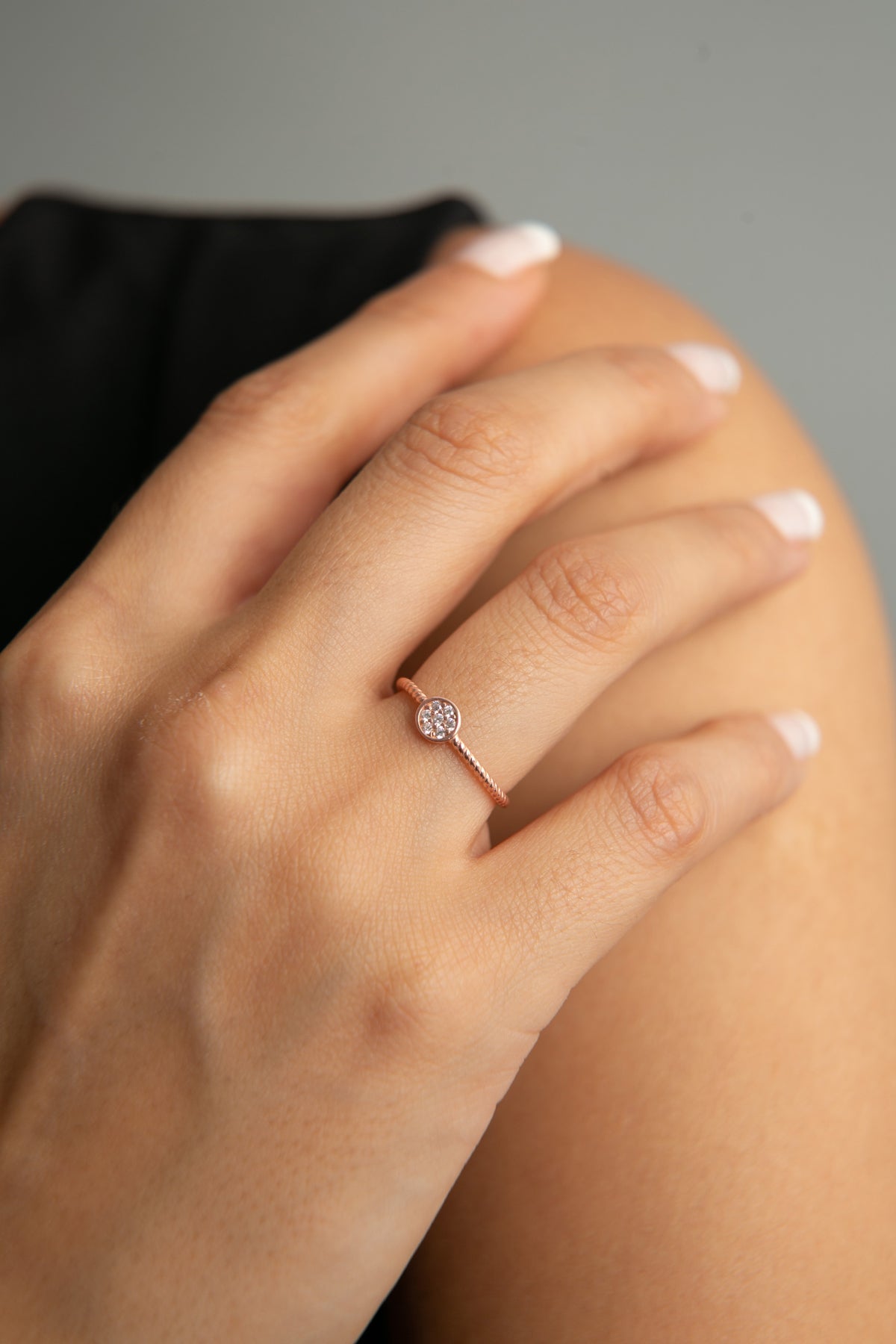 Bague en argent sterling 925, modèle torsadé détaillé en pierre pour femmes, vente en gros