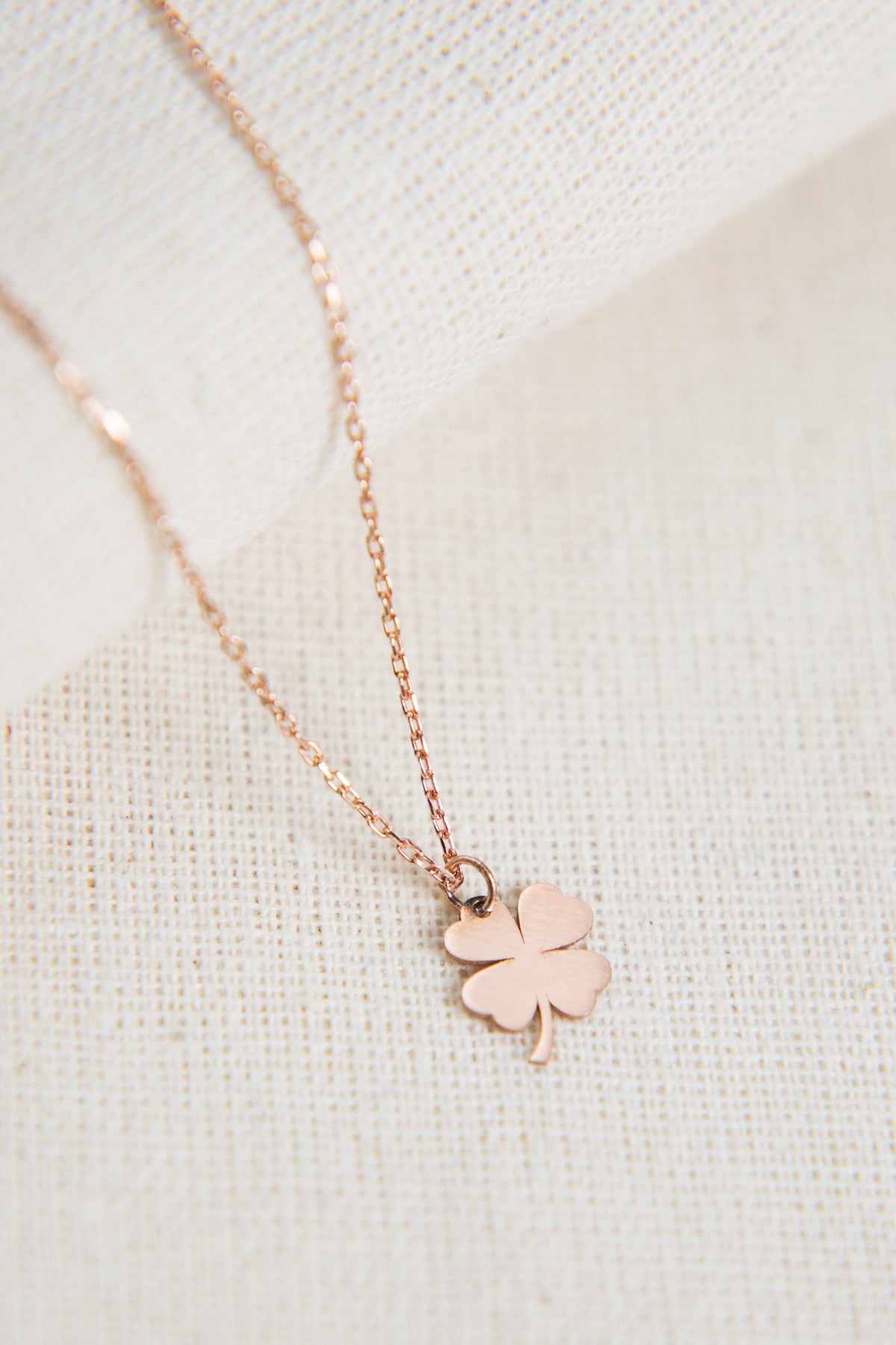 Wholesale Women's Clover Design 925 Sterling Silver Necklace